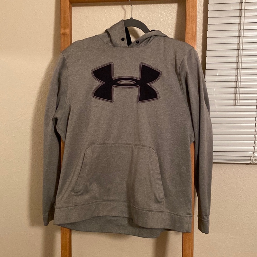 Under armour large sweatshirt